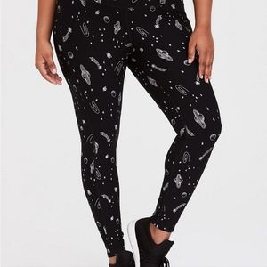 Torrid Black and Silver Space Print Active Leggins Size 2 XXL